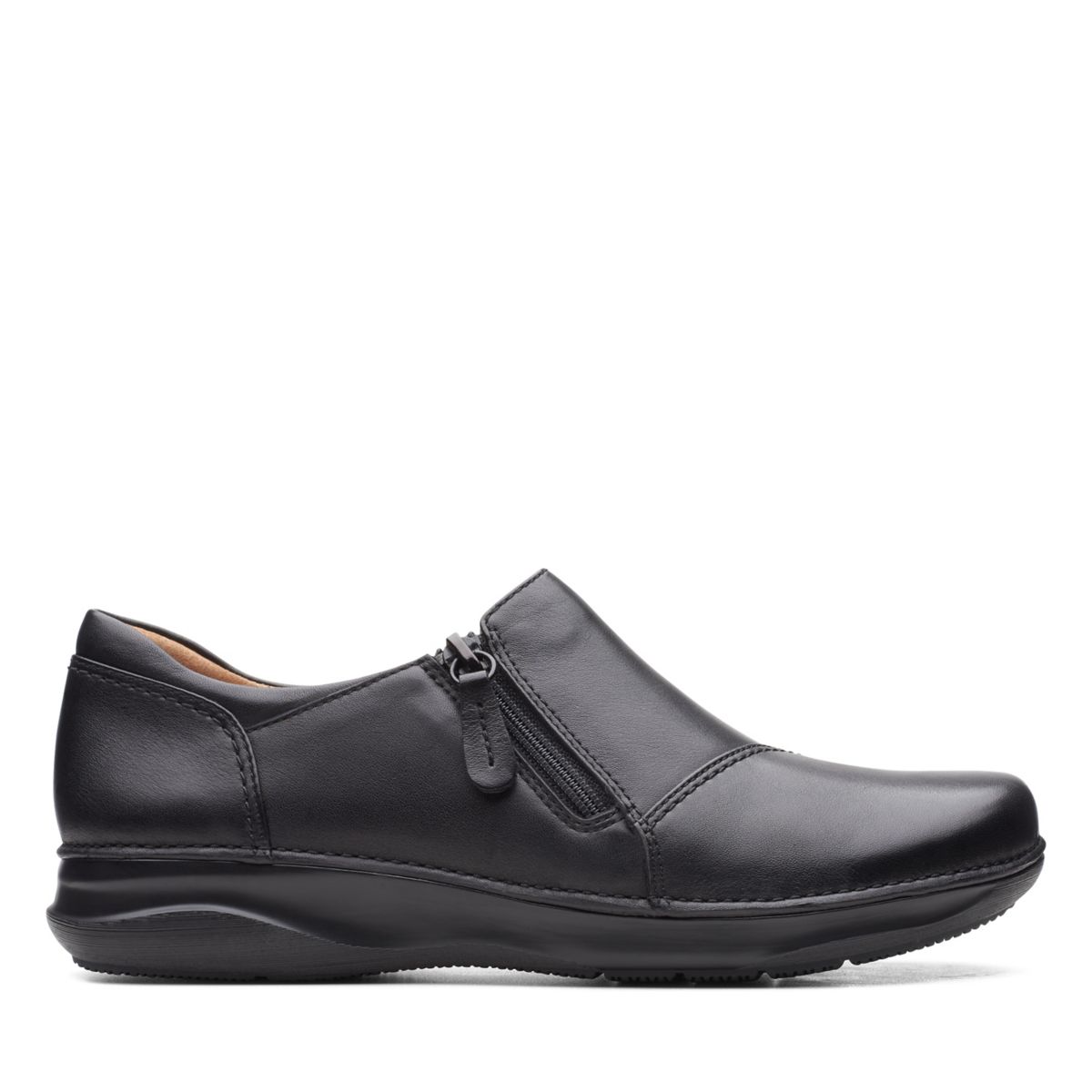 Clarks Appley Zip Black | 75058333